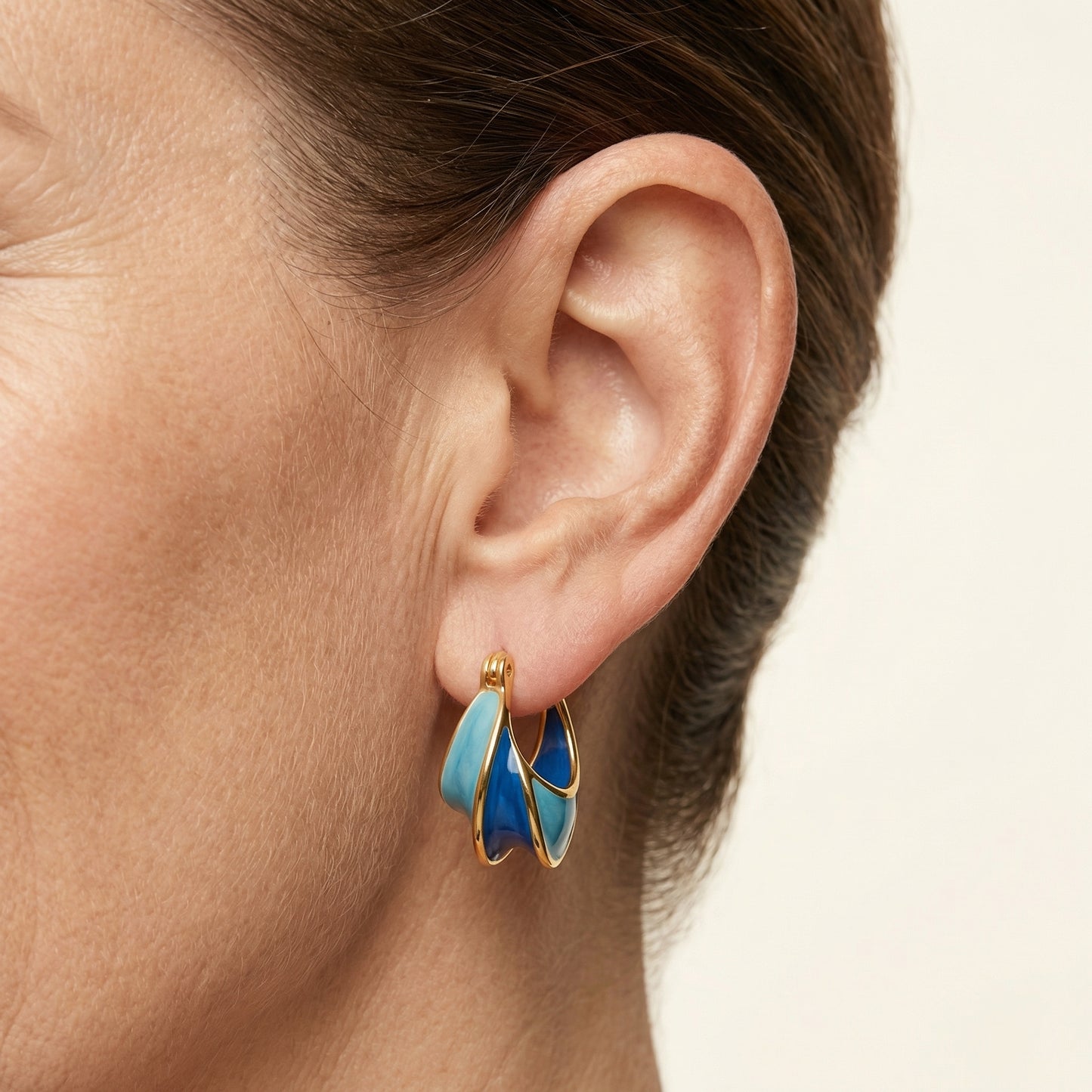 Aurelia Shoreline Hoops